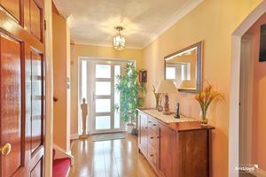 Photo 17- click for photo gallery